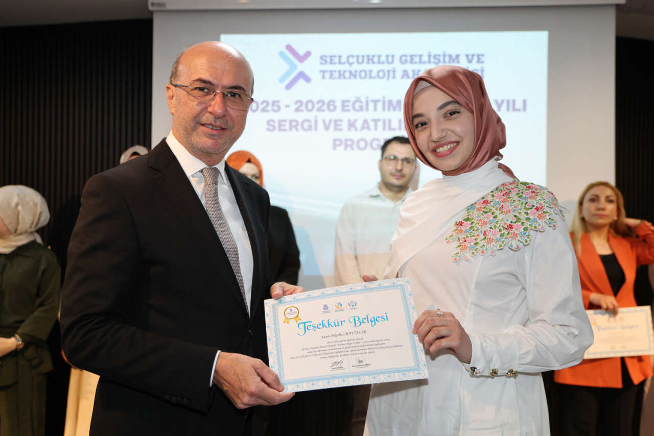 Konya’da geleceğin mucitleri sertifikalarını aldı 21
